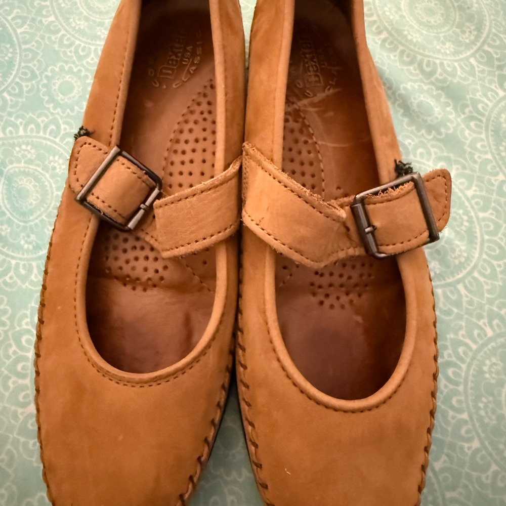 Dexter Women’s Tan Suede Buckle Slip-On Loafers